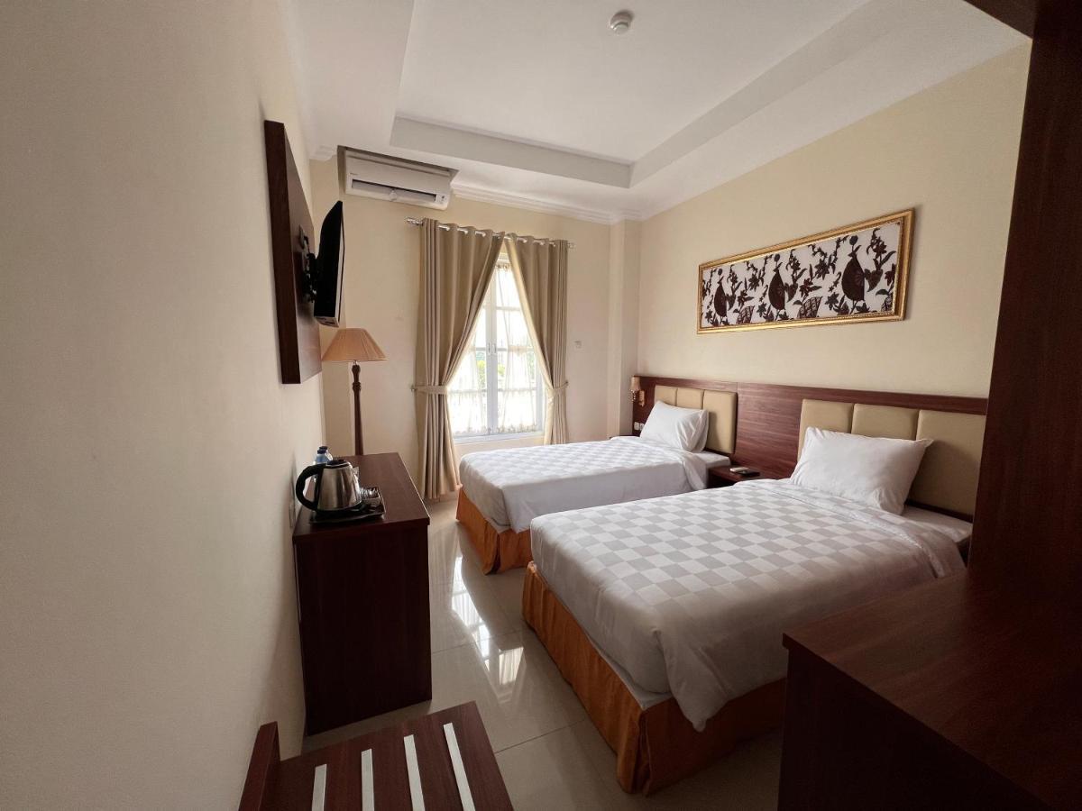 Le Semar Hotel Karawaci Dahung エクステリア 写真