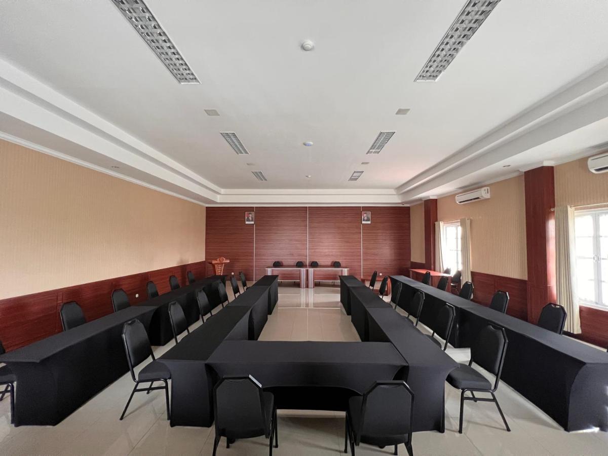 Le Semar Hotel Karawaci Dahung エクステリア 写真