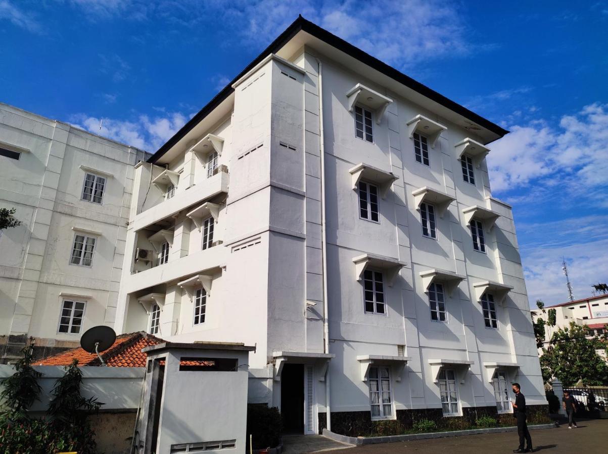 Le Semar Hotel Karawaci Dahung エクステリア 写真