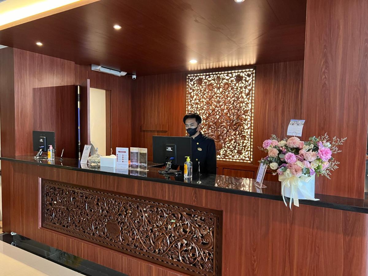 Le Semar Hotel Karawaci Dahung エクステリア 写真